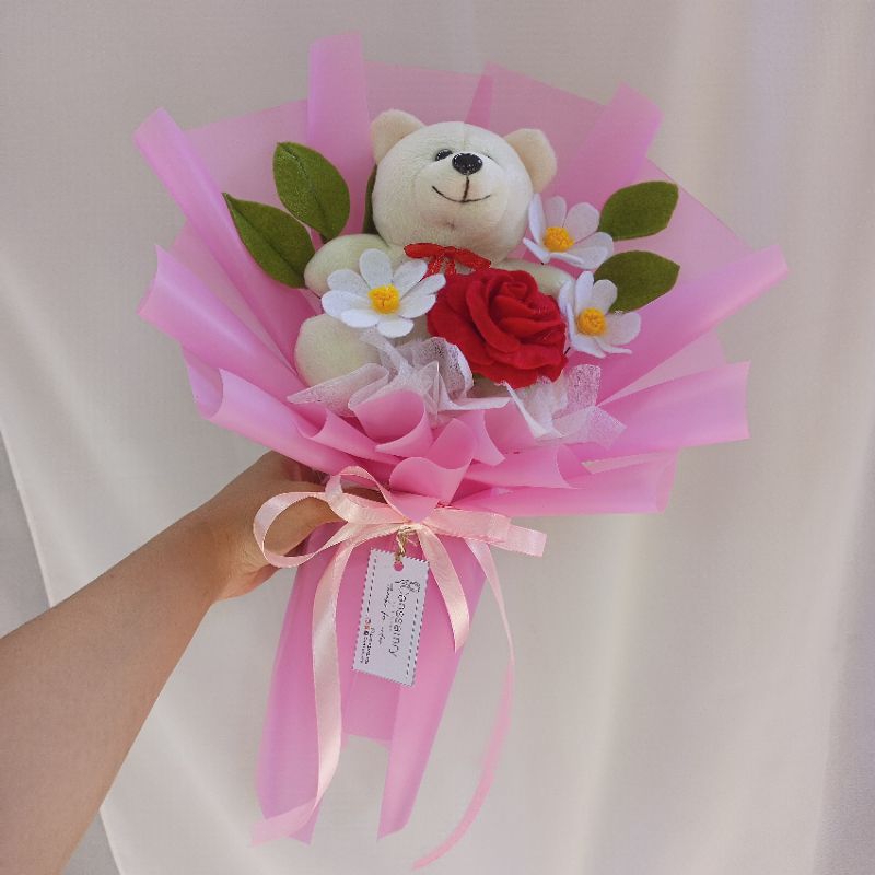 Buket boneka / buket bunga flanel/ buket wisuda cowok cewek