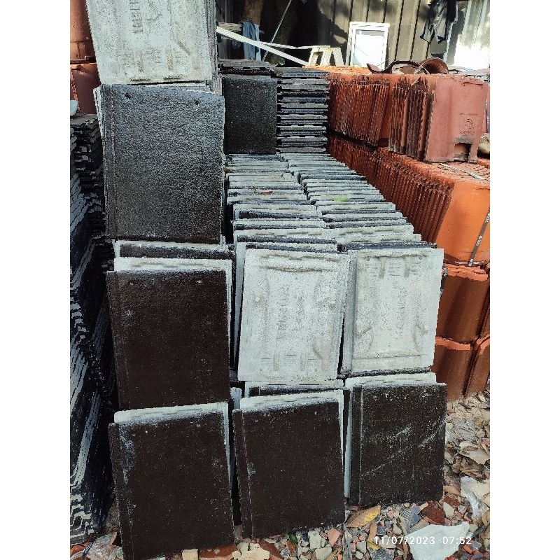 Genteng Beton Monier Excel Hitam