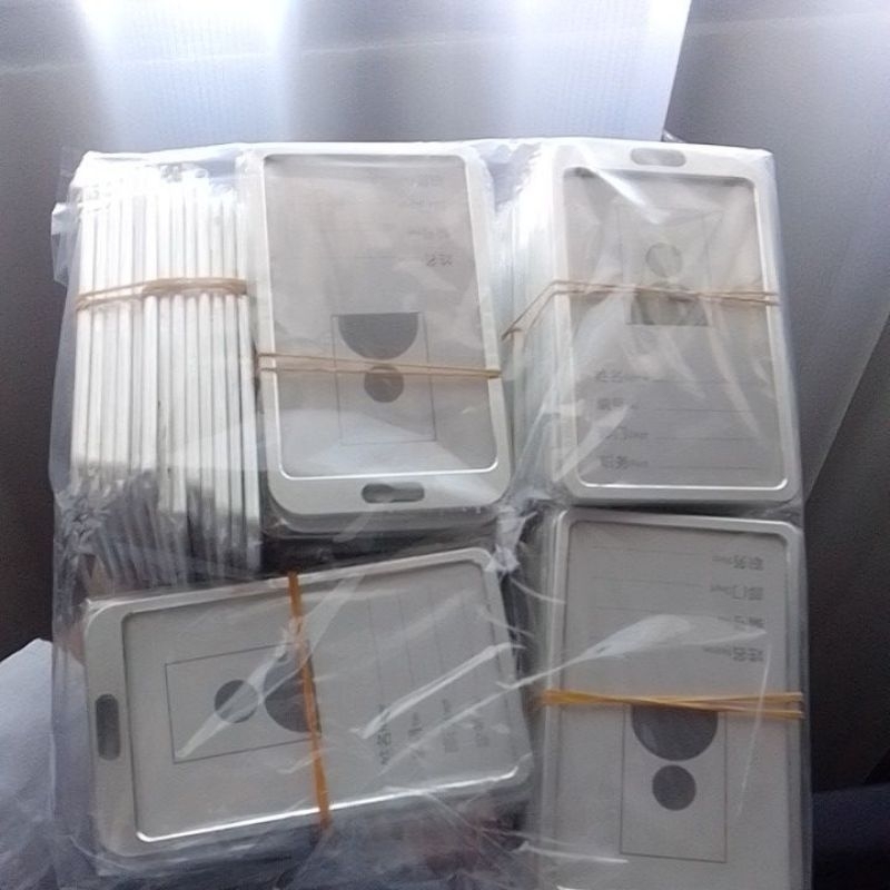 

Id Card Holder Stenlis / Aluminum