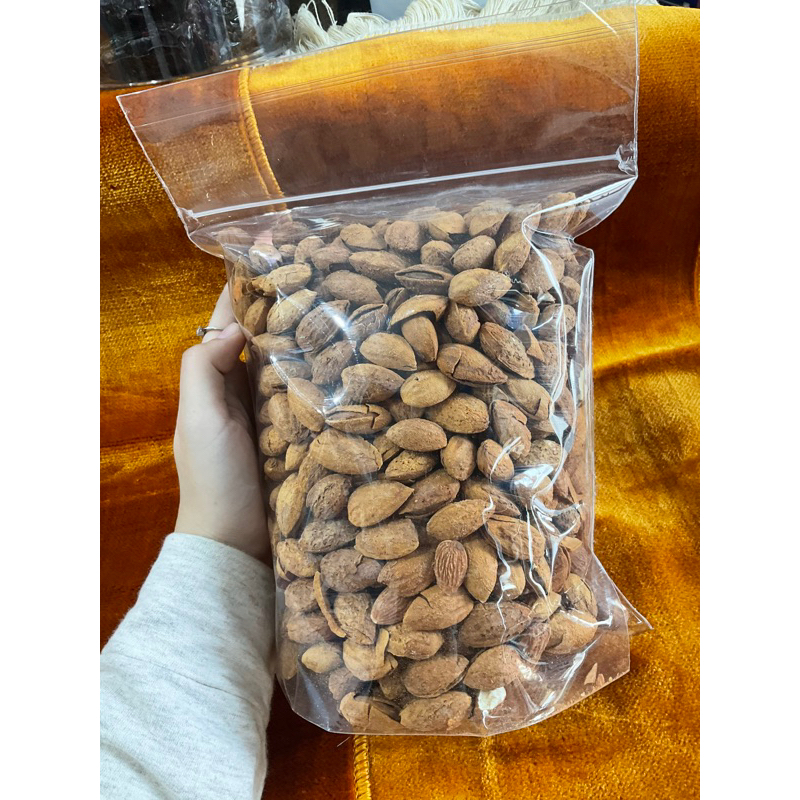 

Kacang Almond Roasted Creamy Milk/Butter
