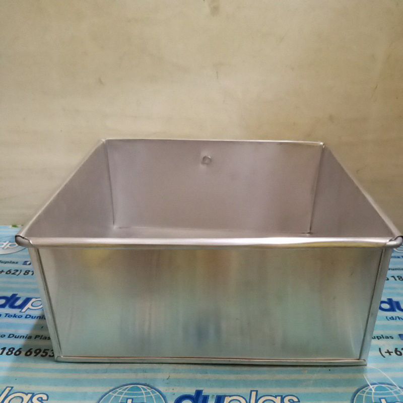 Loyang Kue Bolu Lapis Kotak 16 x 16 x 7 cm
