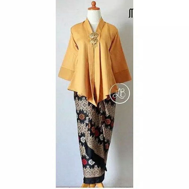 Set Kebaya Floy Baloteli/Kebaya Wisuda/Kebaya Navy/Maroon