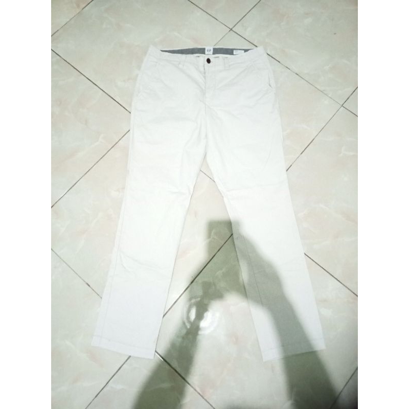 Celana Chinos GAP