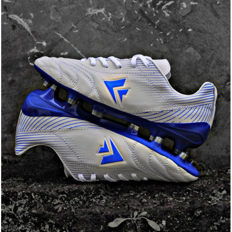 Sepatu sepakbola sevspo x zoro leather fg