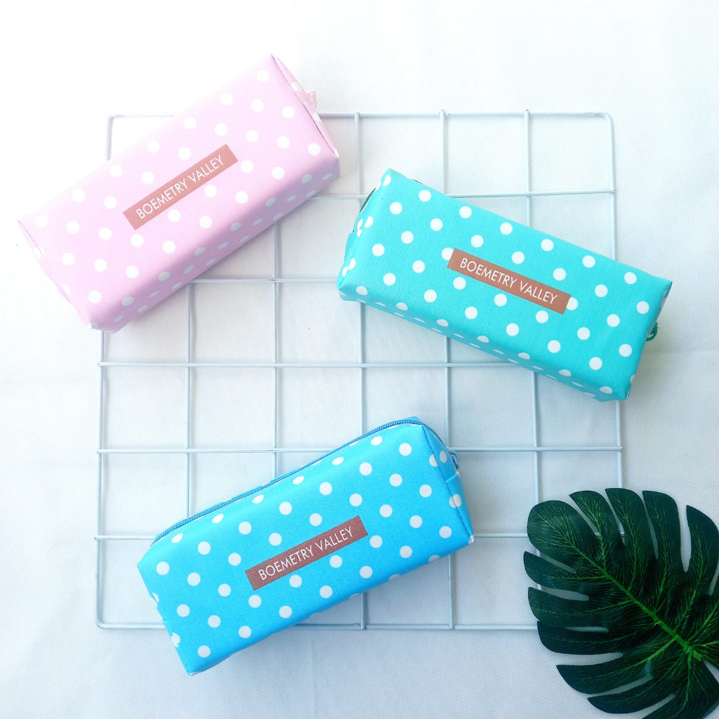

Tempat Pensil Zipper Fancy Pouch Kotak Pensil Jumbo Polkadot