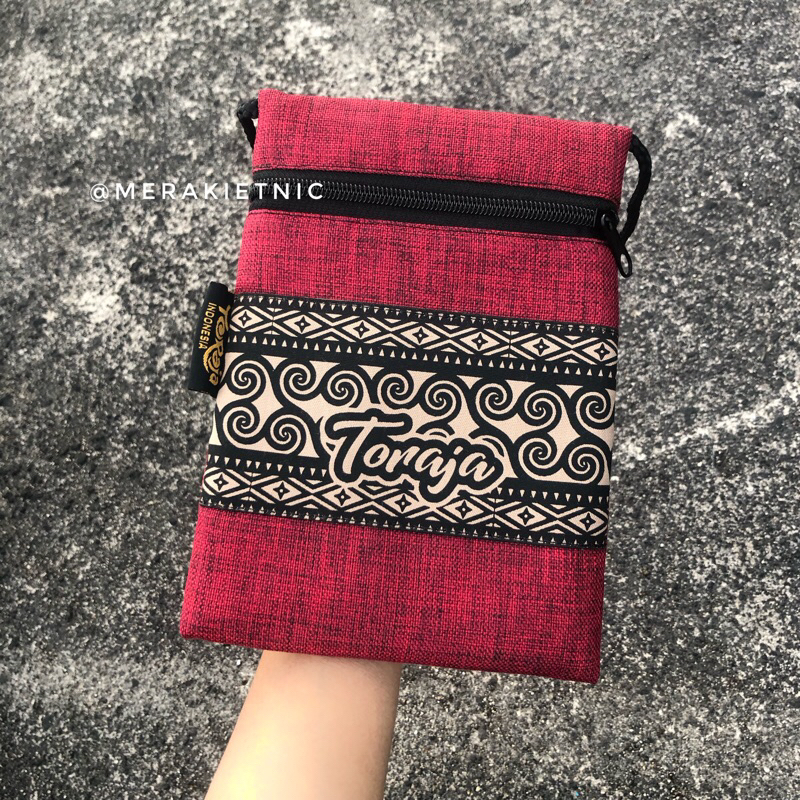 Tas Selempang Toraja Kecil Tebal Slingbag Amelia Art