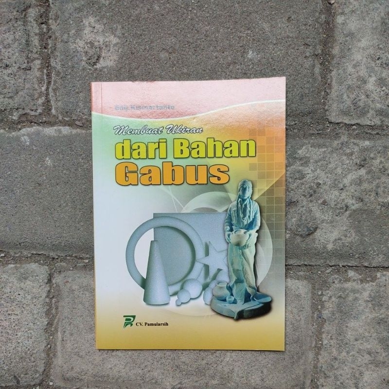 membuat ukiran dari bahan gabus