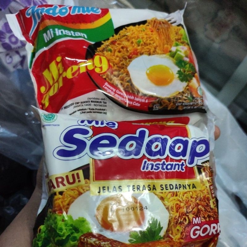 

MIE INSTAN GORENG DAN KUAH