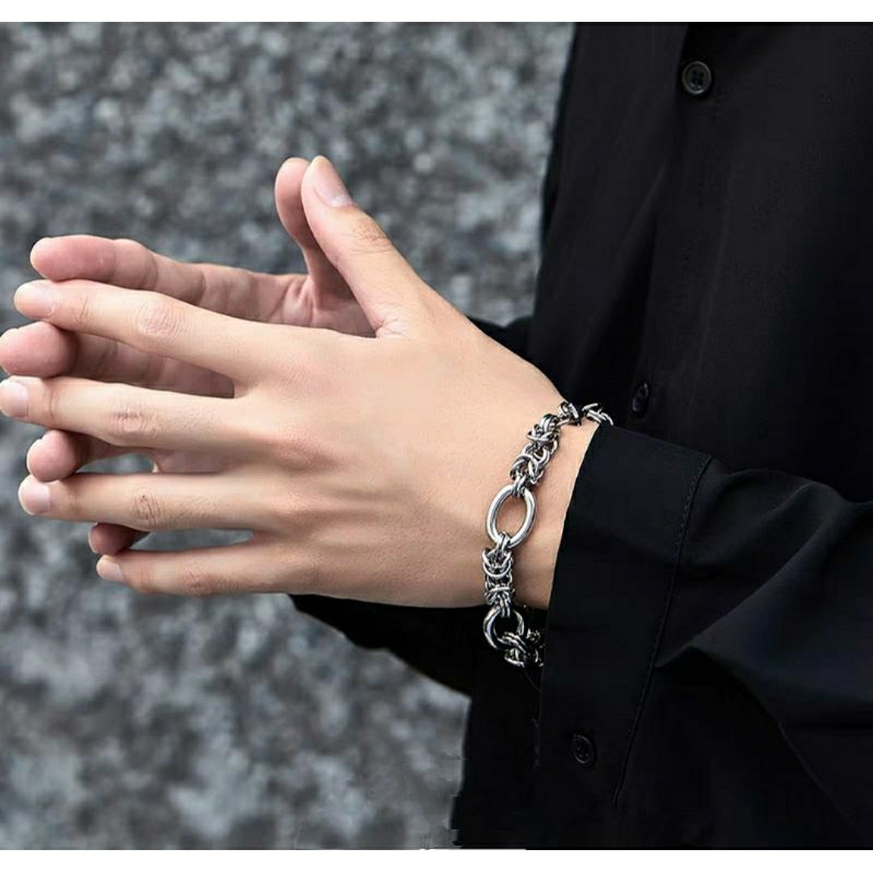 Gelang titanium model punk pria anti karat terbaru