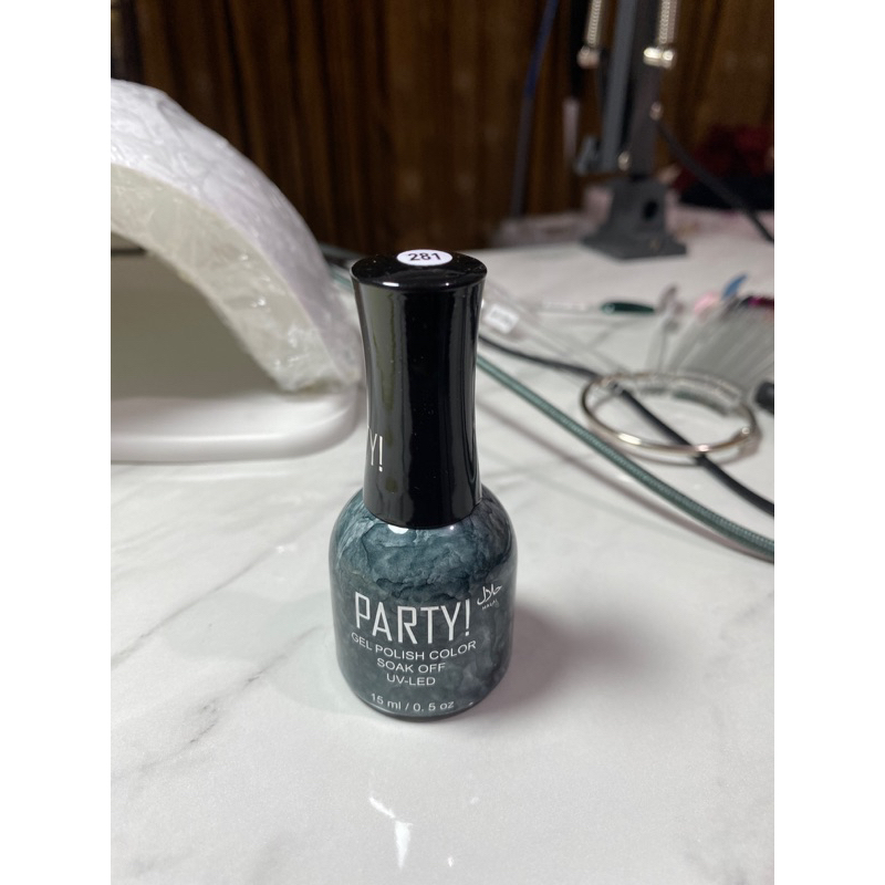 PARTY nail gel polish. NEW no 281