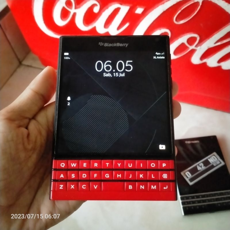 Blackberry Passport Red
