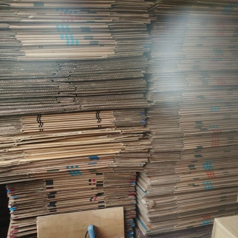 

Kardus Bekas Susu dan Popok murah