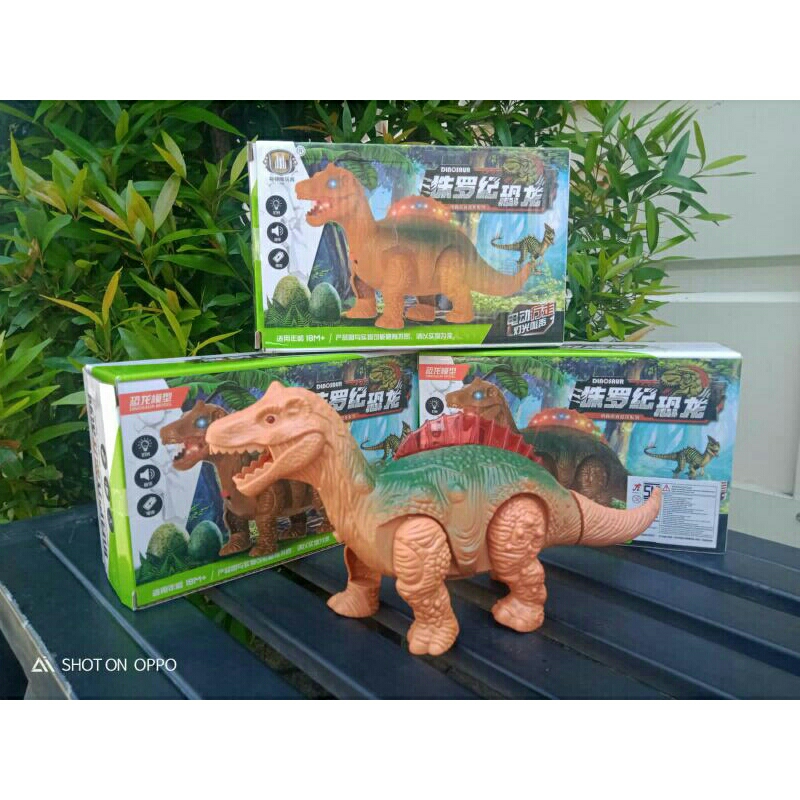 MAINAN JURASSIC DINOSAURUS BATERAI
