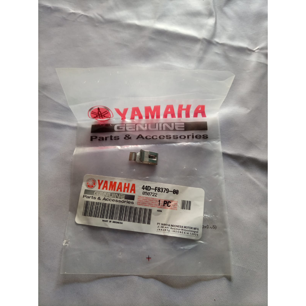 KLIP / CLIP DASI VISOR YAMAHA NMAX 44D-F8379-00