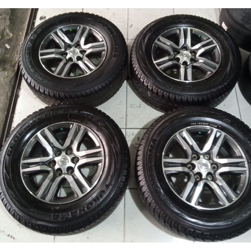 Velg Mobil Bekas OEM Copotan Toyota Fortuner Ring 17 H6x139,7 + Ban Yokohama 265 65 r17 Buat Hilux T