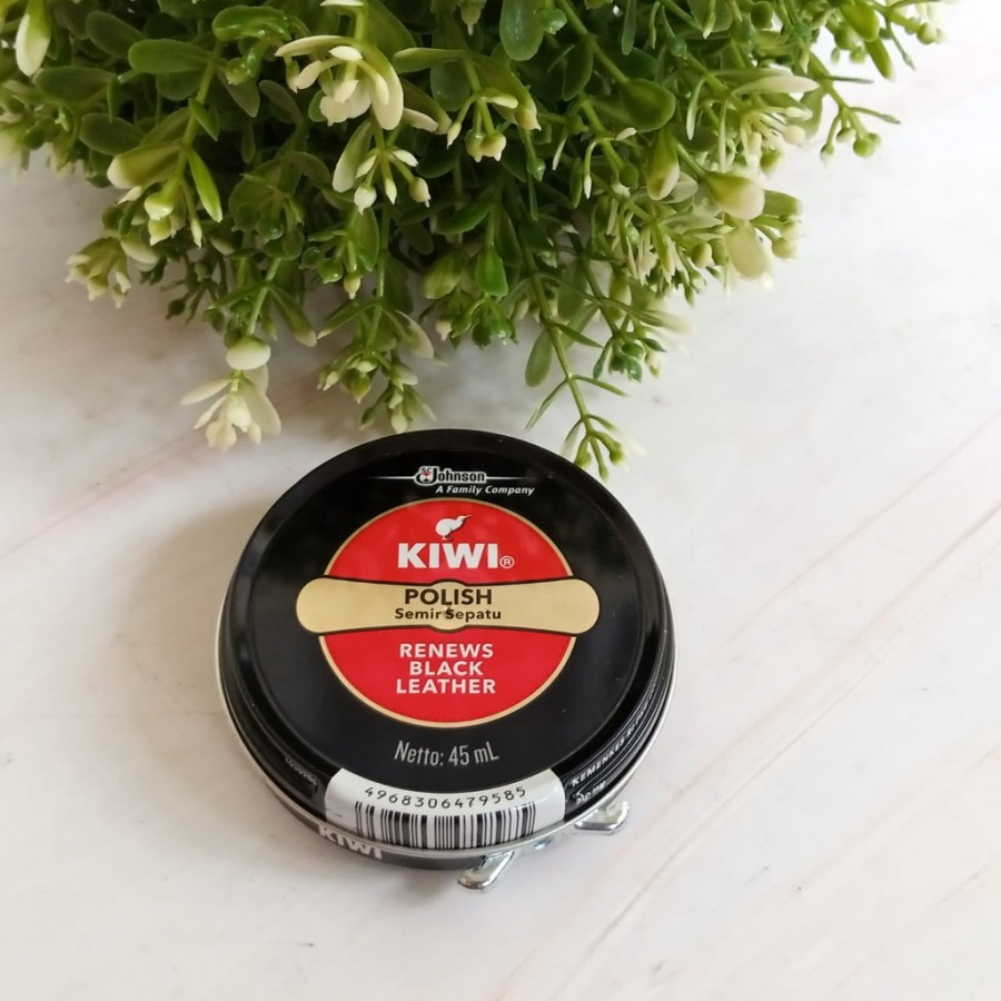 Semir Sepatu Kiwi Cair Hitam 45 ml Shoe Polish Warna Hitam