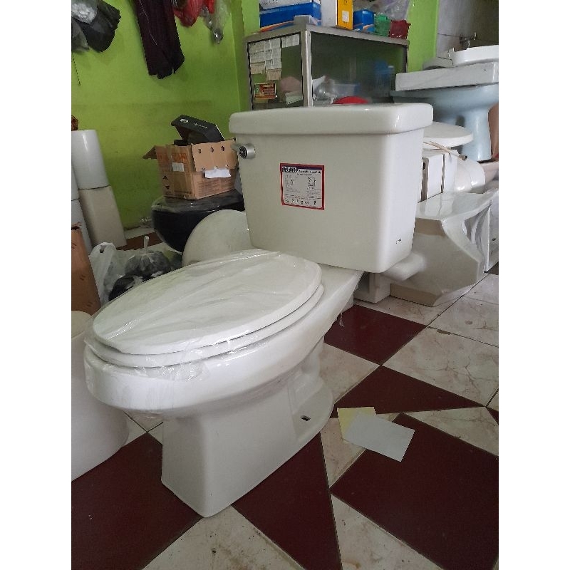 KLOSET DUDUK TOTO 703 PAKET KOMPLIT