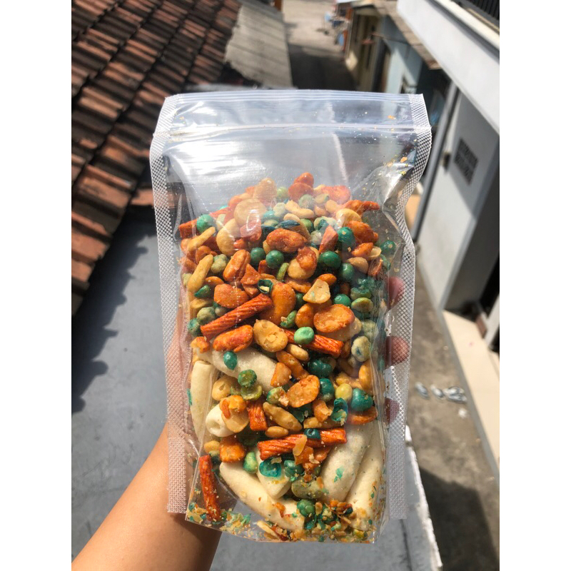 

Kacang Mix