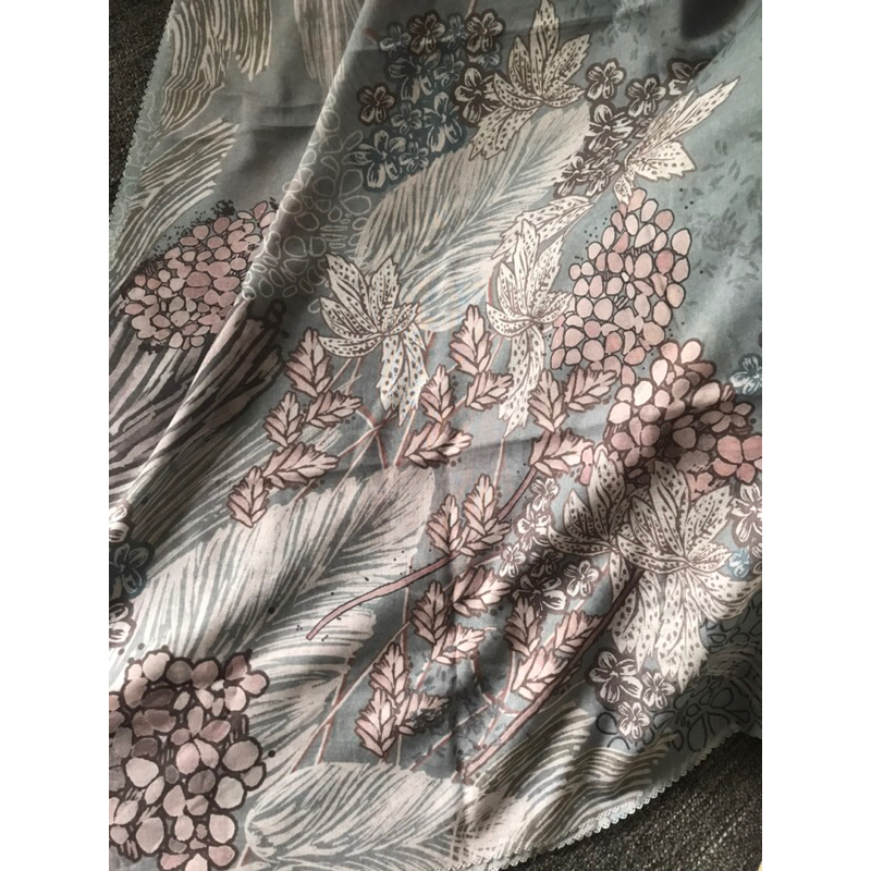 buttonscarves lilac series preloved