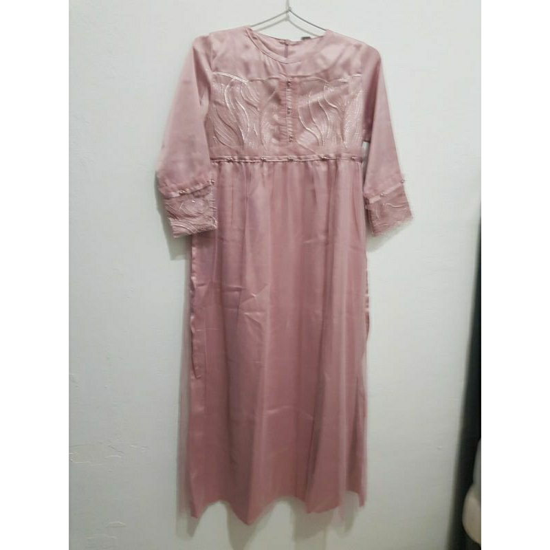 Gamis anak brokat pink