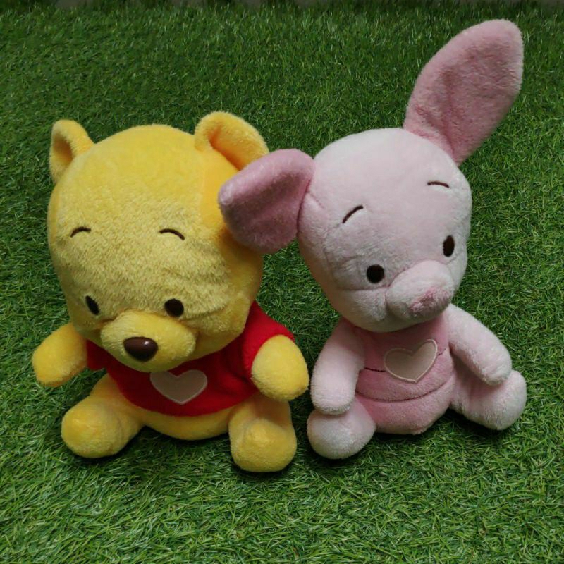 Boneka keluarga Winnie the Pooh : Piglet, Eeyore & Tigger seri Love Hearth Disney Baby Original
