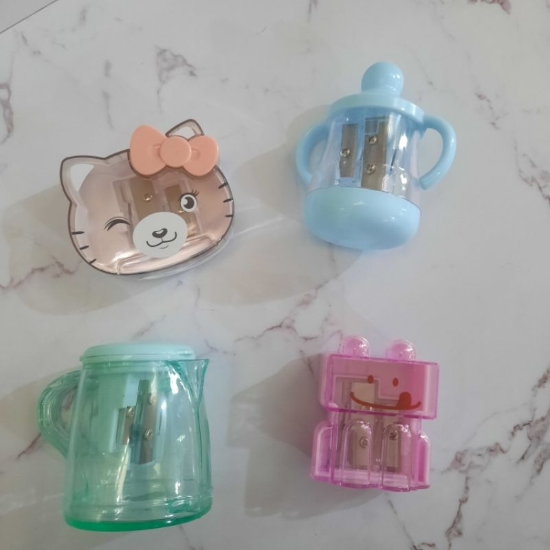 

1pcs Rautan Lubang 2 Bermotif