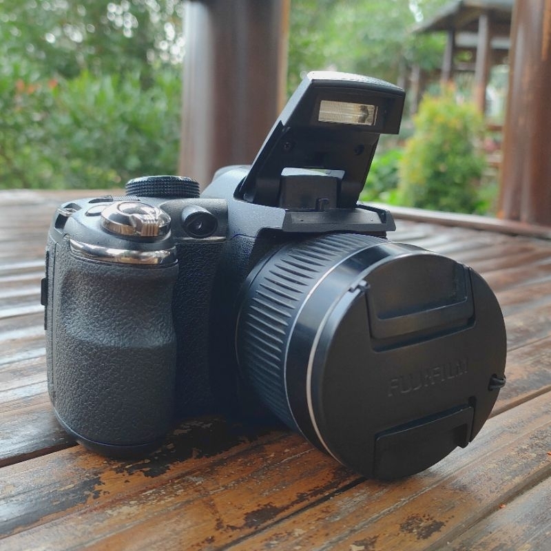 Kamera Fujifilm Finepix S4000