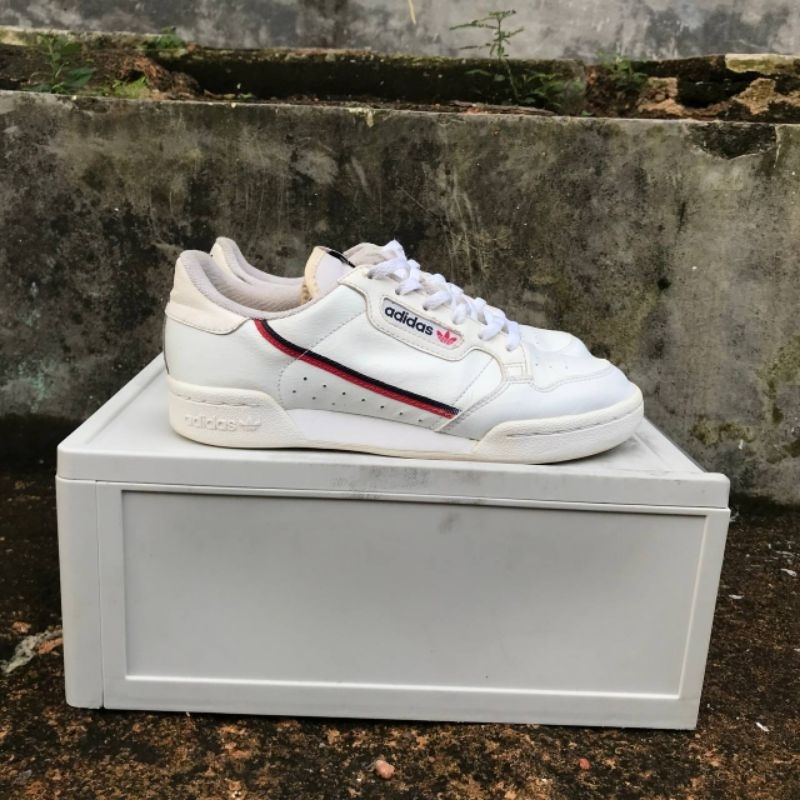 Adidas Continental