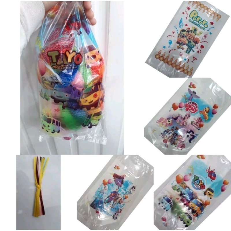 

Kantong Snack Ultah Small Karakter / Plastik Snack Murah / Goodie Bag / Kantong