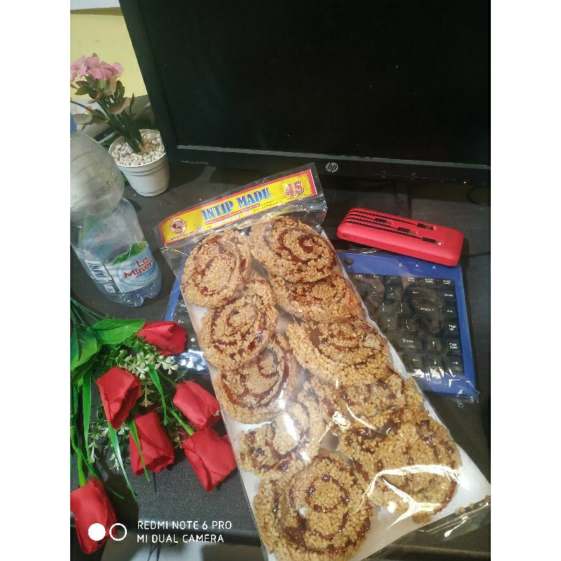 

Rengginang Keripik Intip Madu Manis Solo Jogja Bali