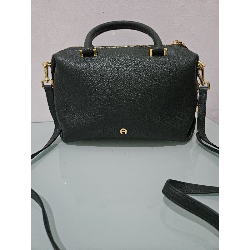 Tas Pesta Kulit Asli Aigne*