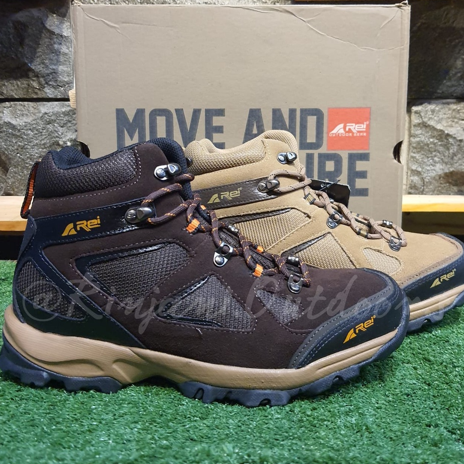 SEPATU GUNUNG BLACK SMITH AREI OUTDOORGEAR SEPATU HIKING REI SEPATU OUTDOOR KULIT SEPATU GUNUNG AREI