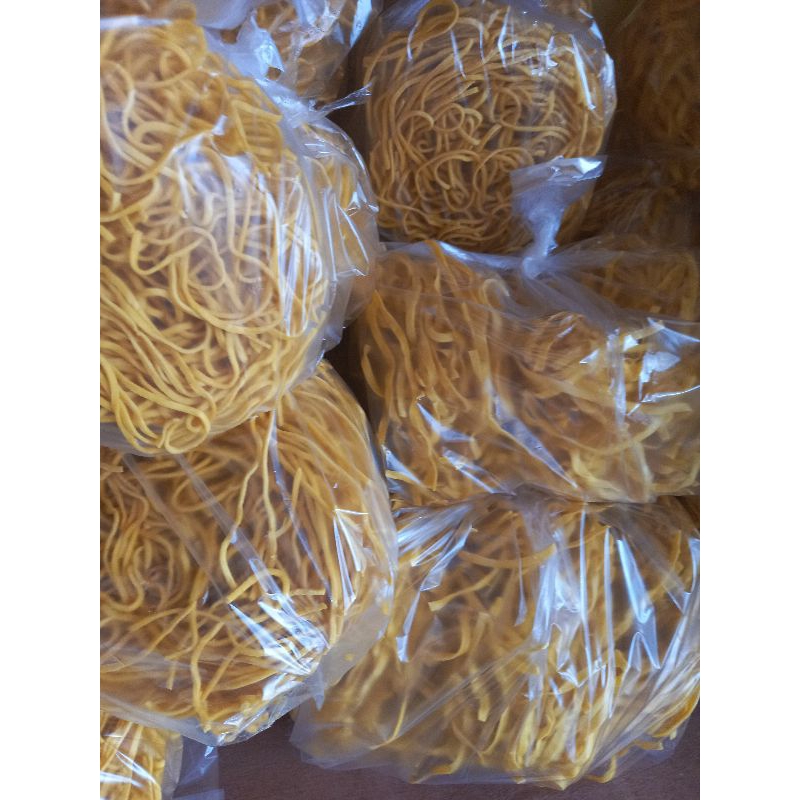 

Mie kuning mentah khas minang 1 kg