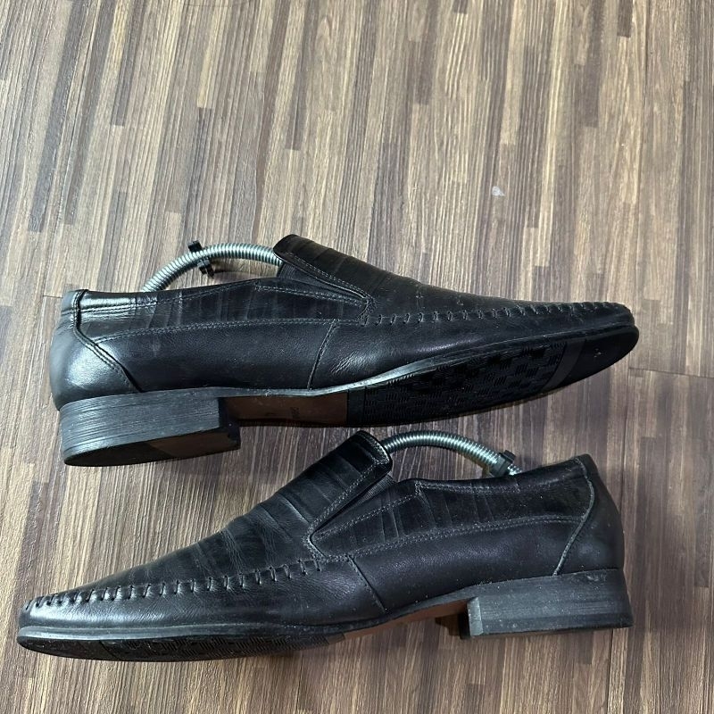 sepatu formal gino mariani ori second size 43