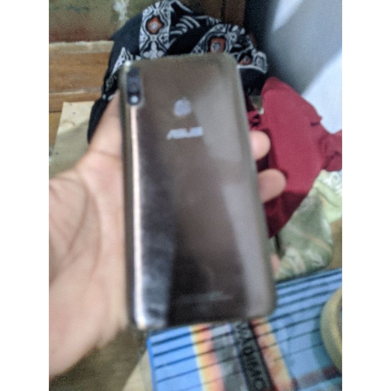 Asus Zenfone max pro m2 dan Nokia 6.1plus 4/64 matot