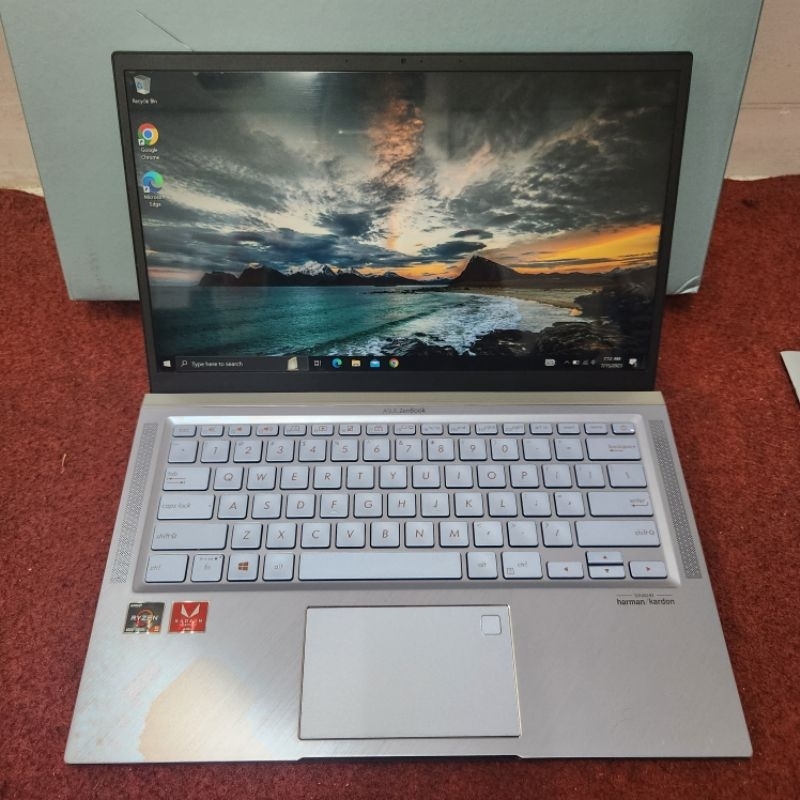 Asus Zenbook UM431DA, Ryzen 5-3500U, RAM 8GB, SSD 512GB