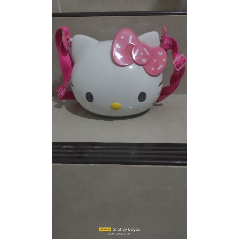 hello Kitty popcorn bucket preloved