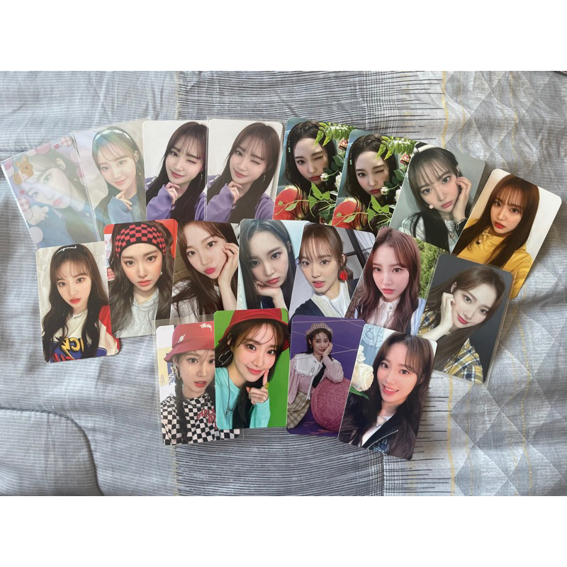 [BACA DESKRIPSI] Weeekly Zoa Photocards