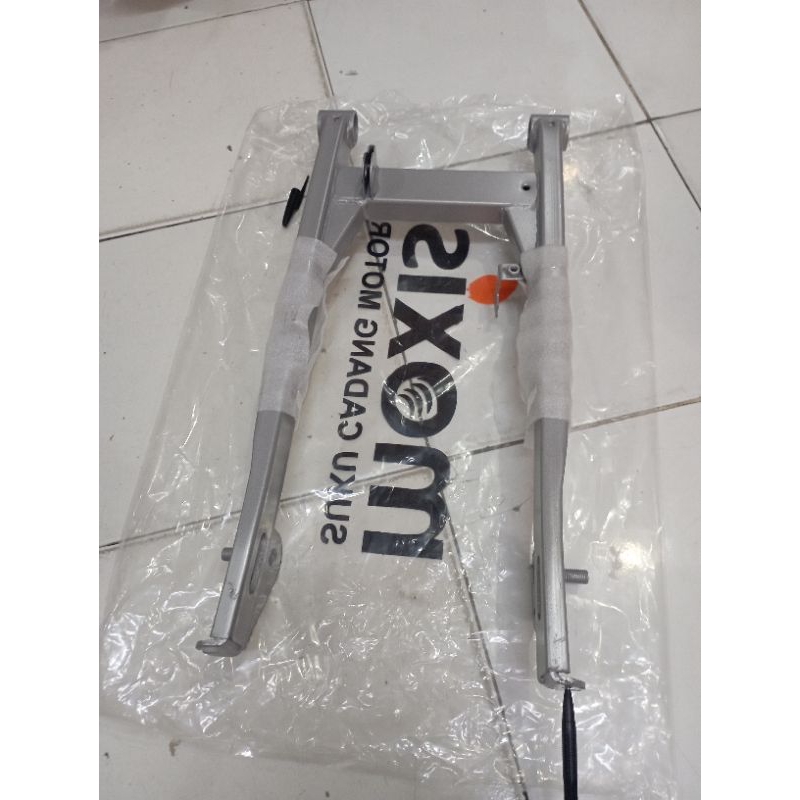 swing arm supra x 125 karbu tromol