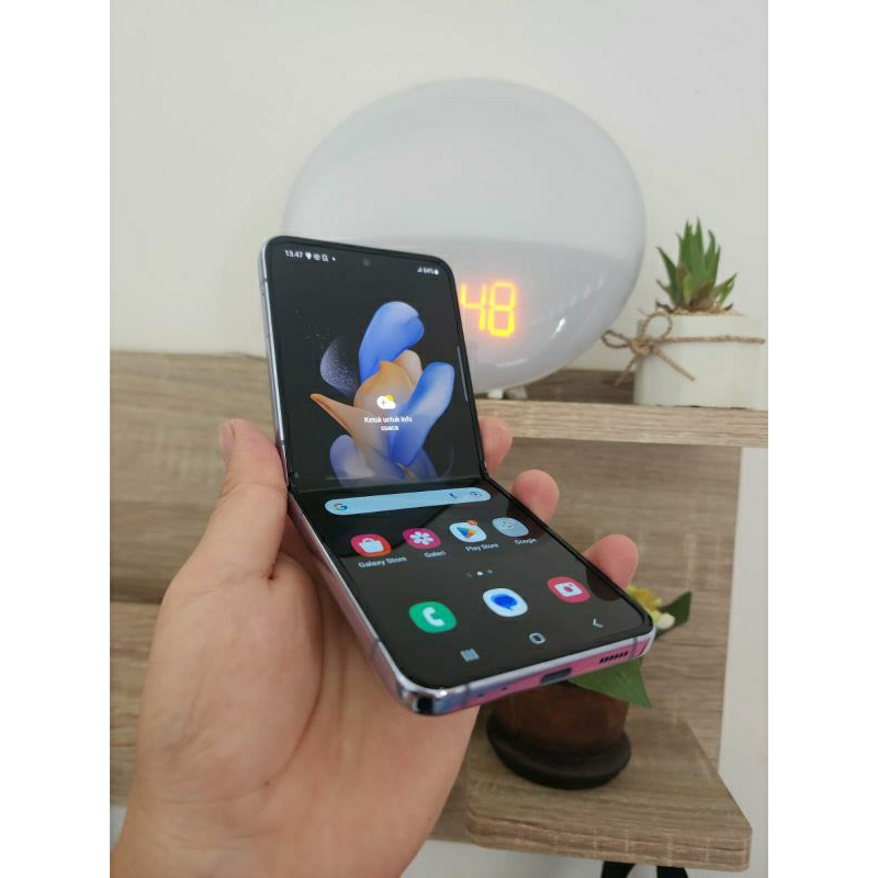 Samsung Galaxy Z flip 4 128 5g