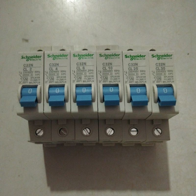 MCB Schneider 1 Phase CL 2,CL4,CL6,CL10,CL16,CL20,CL25 CL 35