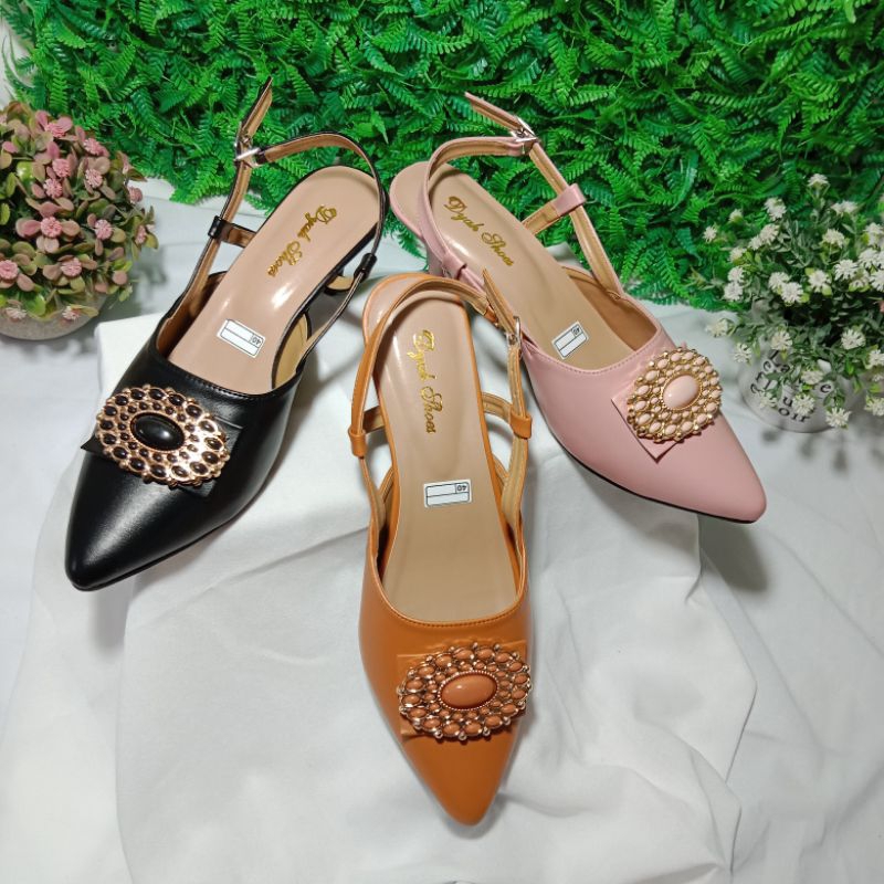 hils dyah shoes Kode G57