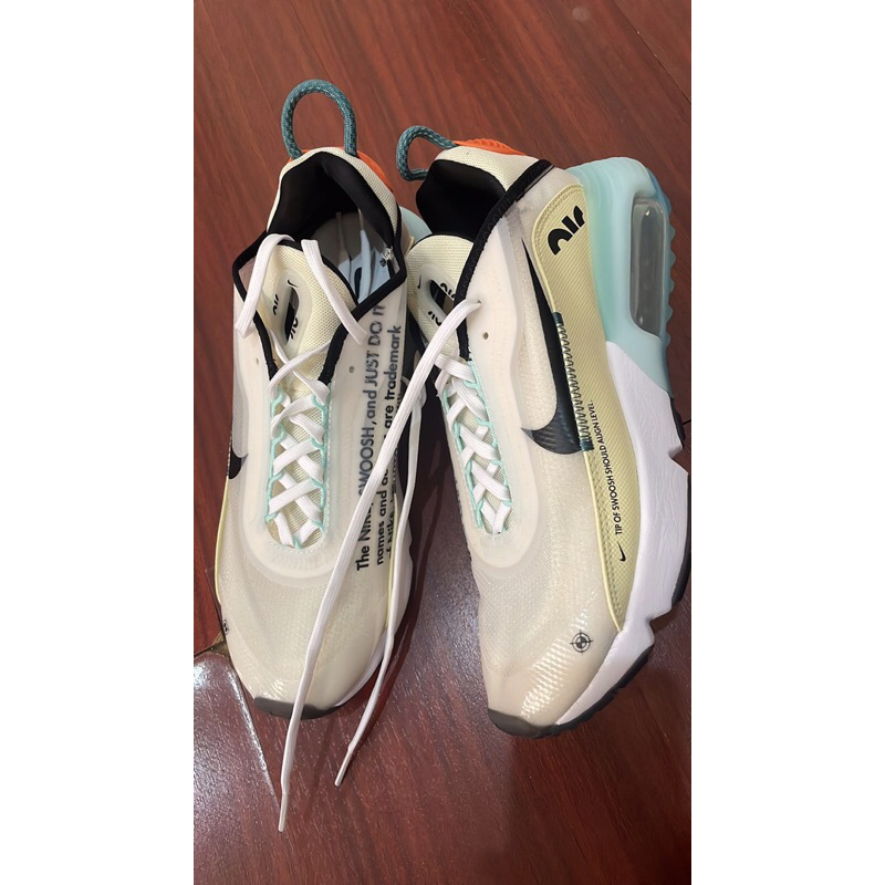 NIKE AIRMAX 2090 NEW
