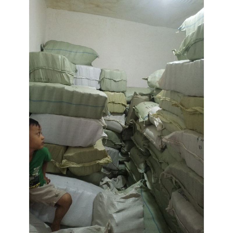 

RK PLASTIK POLYMAILER SILVER 30 X 40 tebal 0,45 micron isi 100 pcs