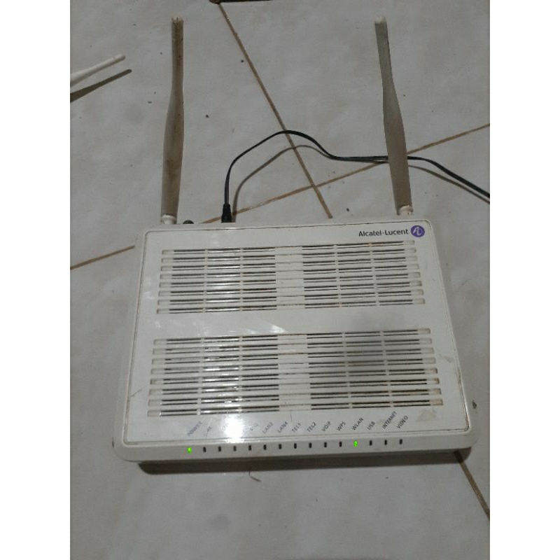 Router alcatel Lucent model G-241W-A