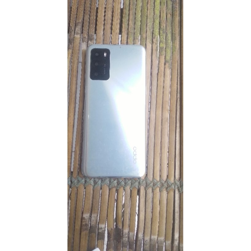 oppo A16 minus matot
