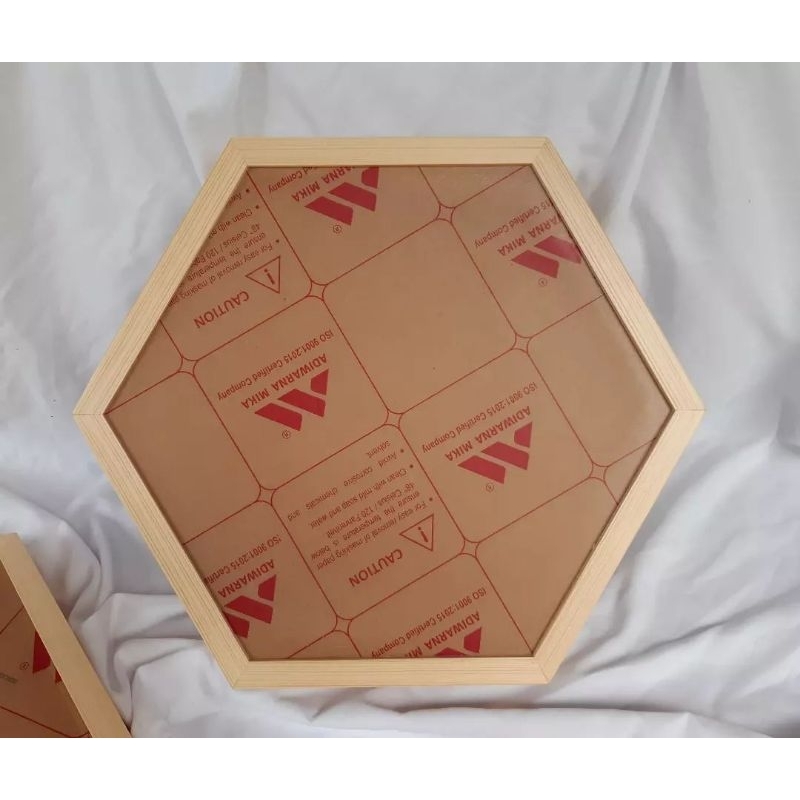 Bingkai 3d / Frame kayu / Pigura mahar hexagonal Diameter 35cm