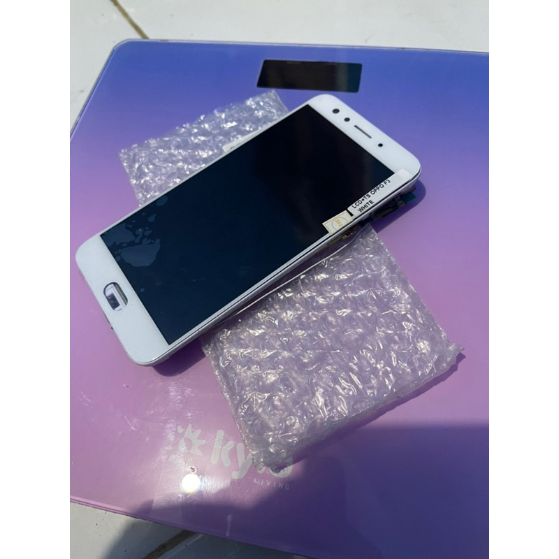 HP SECOND OPPO F3 ram 4/64 batangan no minus siap pakai