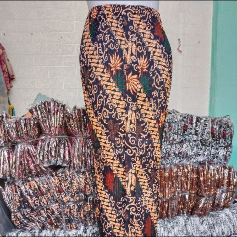 Rok Plisket Motif ParangBunga Hijau