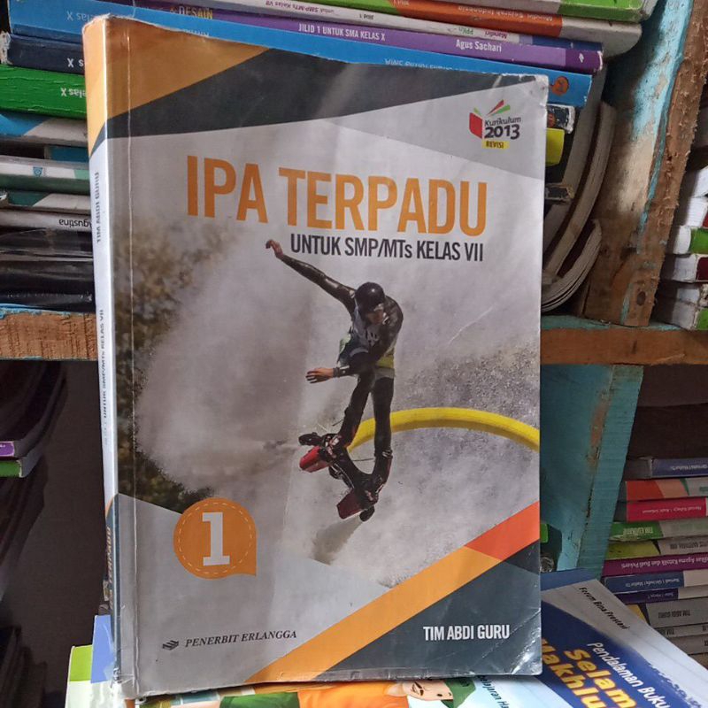 buku IPA terpadu untuk SMP kelas 7 penerbit Erlangga